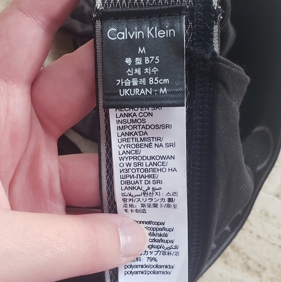 🌈 Calvin Klein Bralette - Picture 4 of 4